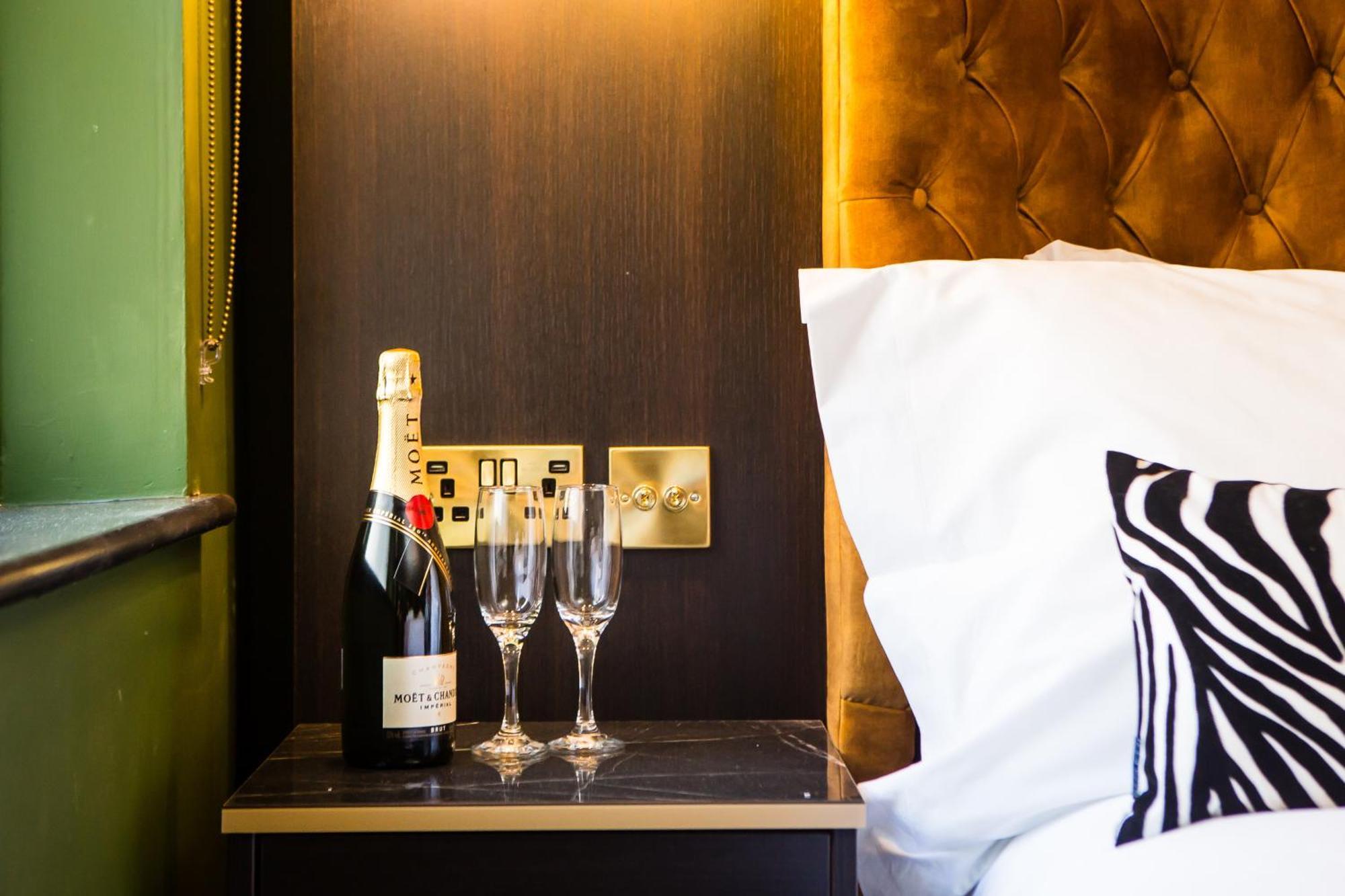 Maison Parfaite Ls1 - Luxury City Centre Apartments Leeds  Room photo